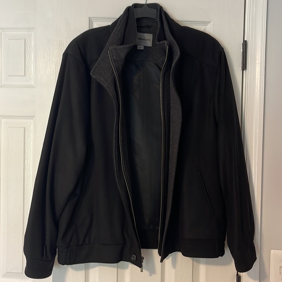 Johnson & Murphy Black jacket. Never worn. Zippered. Wool&cashmere. Dry clean. - Picture 3 of 11